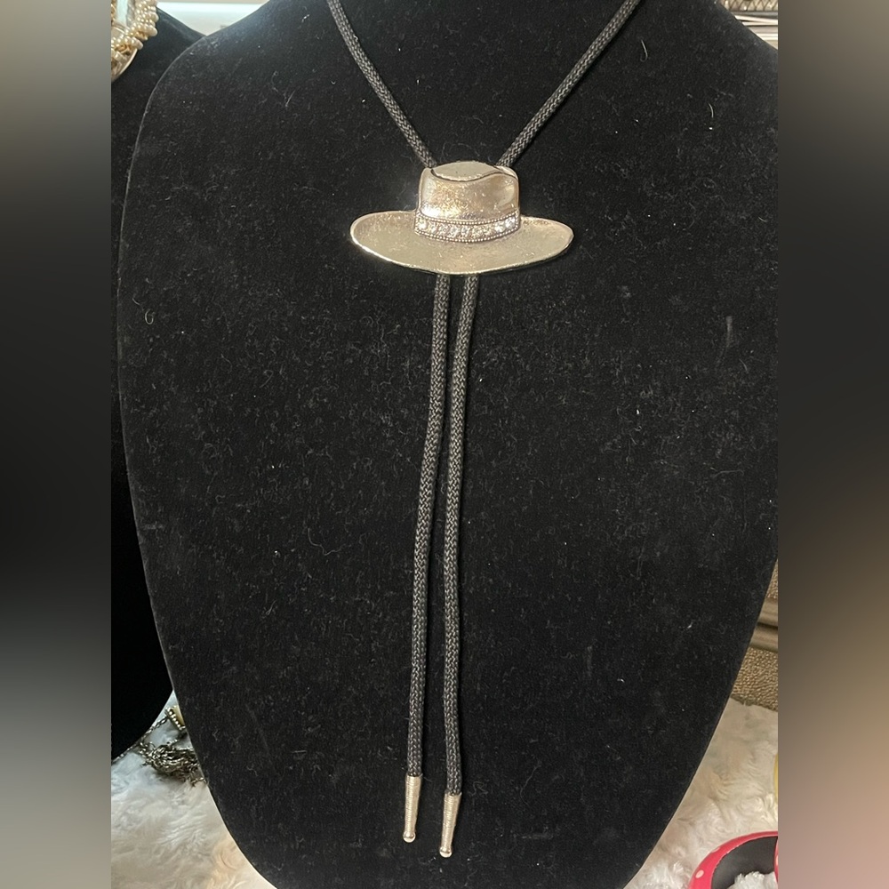 Silver Hat Pendant Necklace